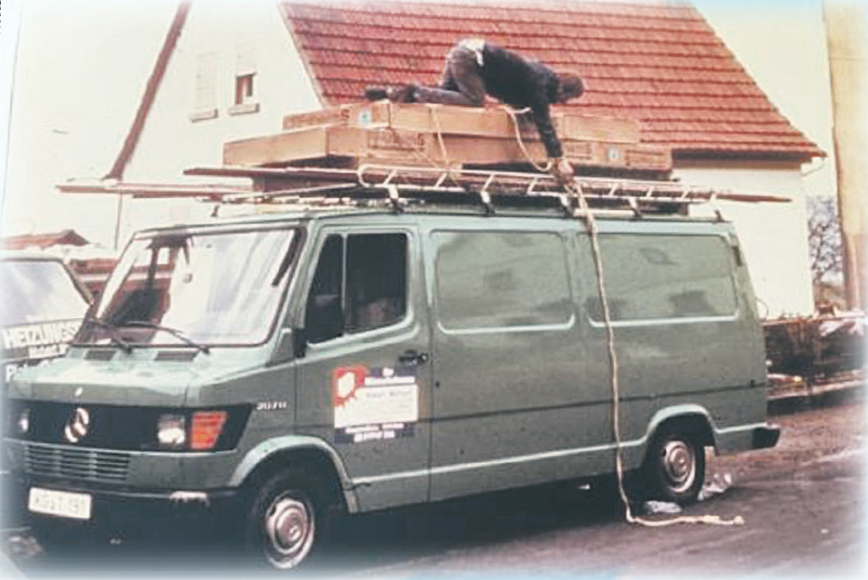 Als Ein-Mann-Betrieb startete Hubert Markart vor 40 Jahren in die Selbstständigkeit (Foto: Archiv Markart) Als Ein-Mann-Betrieb startete Hubert Markart vor 40 Jahren in die Selbstständigkeit (Foto: Archiv Markart)