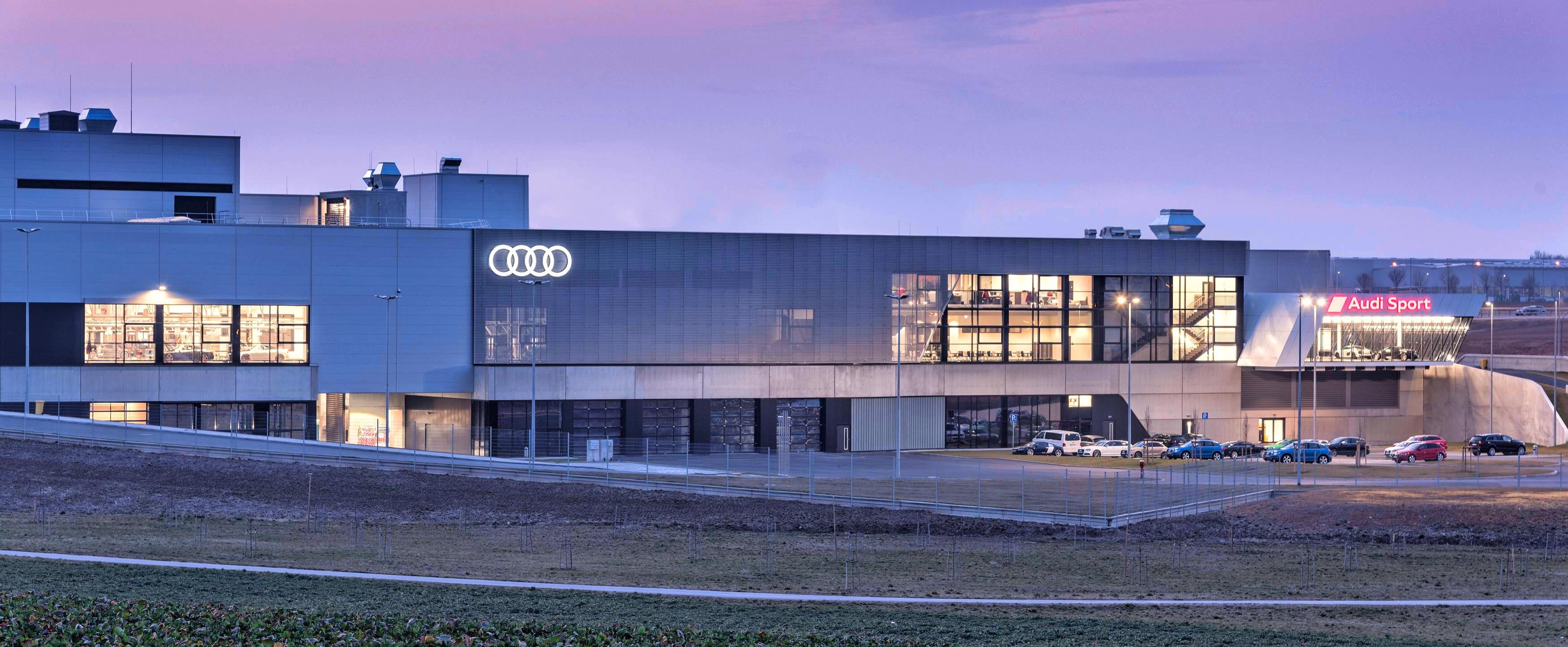 Bei Audi Neckarsulm wurde jetzt das zweite Jahr des Inklusionsmodells beendet. Elf Schülerinnen und Schüler erhielten ein Teilnahme-Zertifikat. Foto: privat Bei Audi Neckarsulm wurde jetzt das zweite Jahr des Inklusionsmodells beendet. Elf Schülerinnen und Schüler erhielten ein Teilnahme-Zertifikat. Foto: privat
