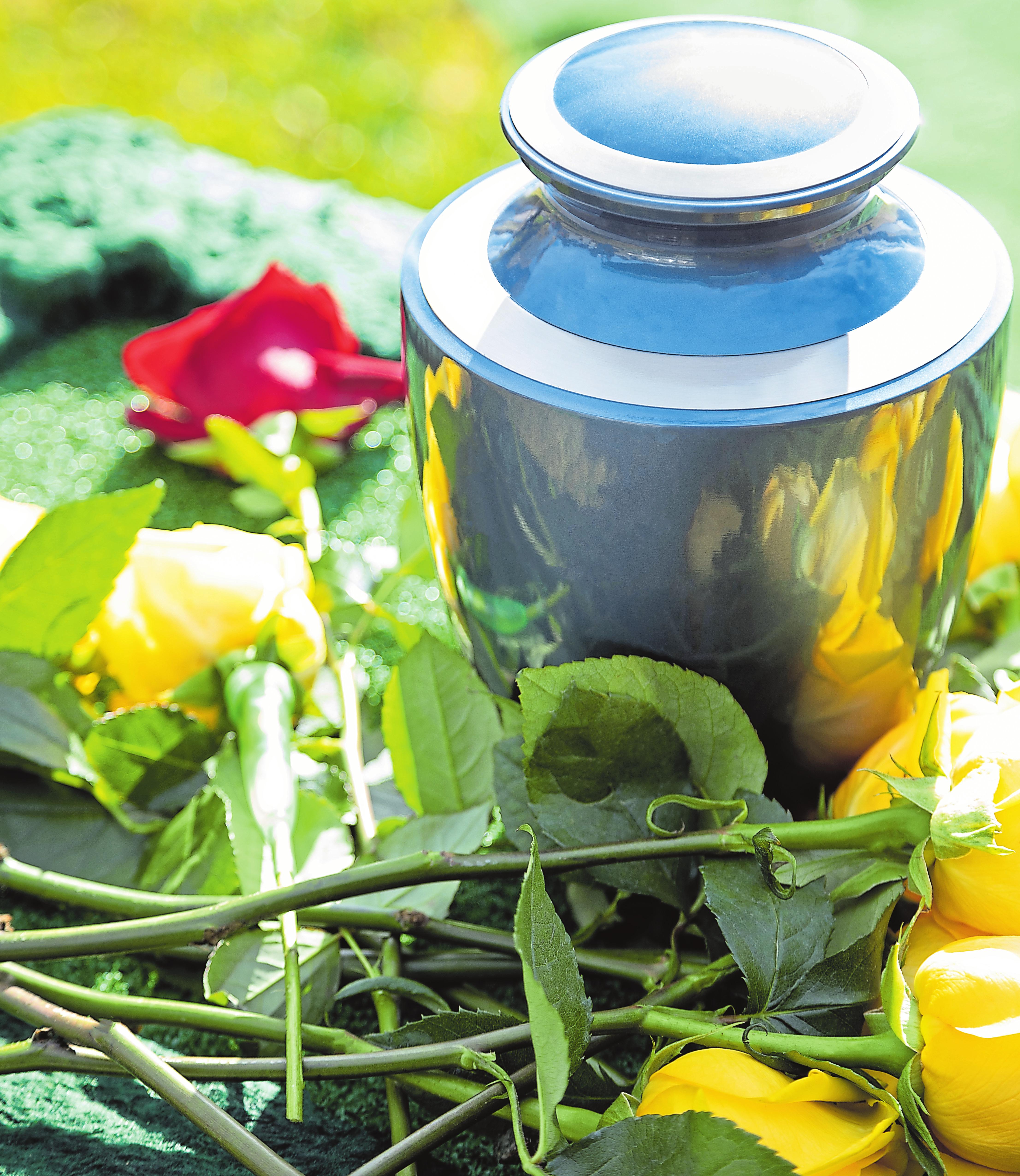 Sterben die Großeltern, können sie eine Lücke im Leben der Enkel hinterlassen.