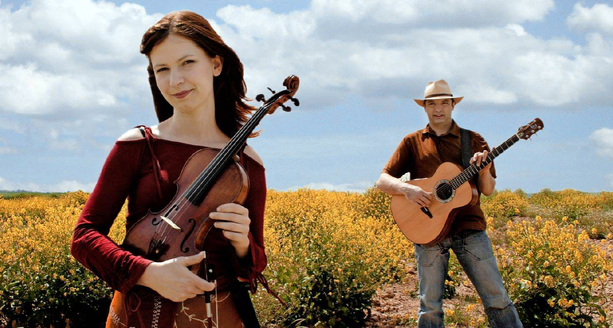 Am 31. Januar, 20 Uhr, treten Gudrun Walther und Jürgen Treyz, beides Musiker der Erfolgsband Cara, als Duo in Güglingen auf. Foto: privat Am 31. Januar, 20 Uhr, treten Gudrun Walther und Jürgen Treyz, beides Musiker der Erfolgsband Cara, als Duo in Güglingen auf. Foto: privat