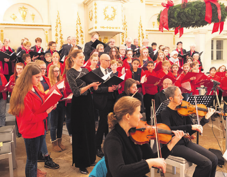Das traditionelle „Fallersleber Adventskonzert“ der Michaelis- Kirche. Das traditionelle „Fallersleber Adventskonzert“ der Michaelis- Kirche.