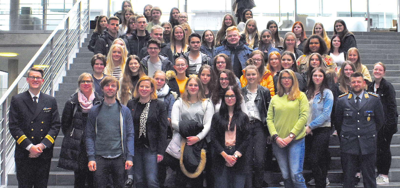 Die Schülerinnen und Schüler in Berlin. Foto: Susanne Völkers Die Schülerinnen und Schüler in Berlin. Foto: Susanne Völkers