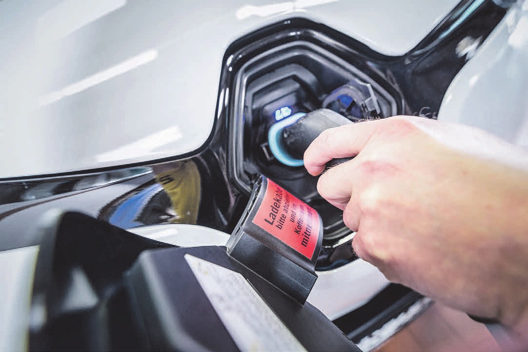 Die Ladeinfrastruktur für E-Fahrzeuge muss weiter verbessert werden. Foto: ProMotor/T. Volz Die Ladeinfrastruktur für E-Fahrzeuge muss weiter verbessert werden. Foto: ProMotor/T. Volz