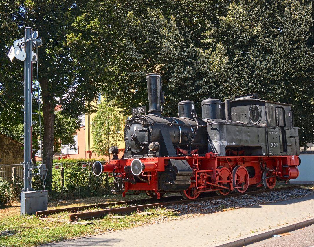Die historische Dampflok mit der Nummer 98 507 ist ein Schmuckstück aus der Bahngeschichte. Die historische Dampflok mit der Nummer 98 507 ist ein Schmuckstück aus der Bahngeschichte.