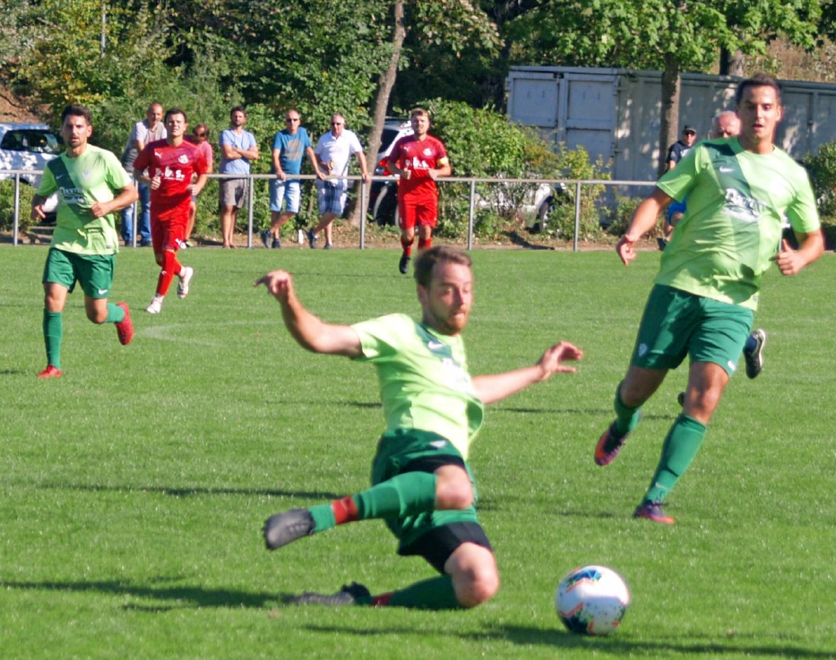 Auch wenn die SGM Krumme Ebene am Neckar in zwei Spielen ganz frühe Tore kassierte, stellt sie aktuell die zweitbeste Defensivabteilung der Liga. Foto: Martin Oheim Auch wenn die SGM Krumme Ebene am Neckar in zwei Spielen ganz frühe Tore kassierte, stellt sie aktuell die zweitbeste Defensivabteilung der Liga. Foto: Martin Oheim