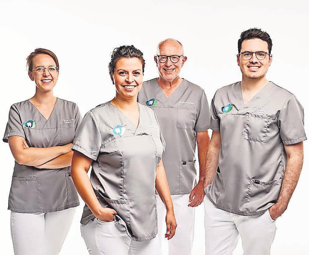 Symphatisches Lächeln bis ins Alter, dafür ist das Mehrgenerationenteam der Zahnarztpraxis Dr. Lotzkat, Küppers, Lymperopoulos da. Symphatisches Lächeln bis ins Alter, dafür ist das Mehrgenerationenteam der Zahnarztpraxis Dr. Lotzkat, Küppers, Lymperopoulos da.