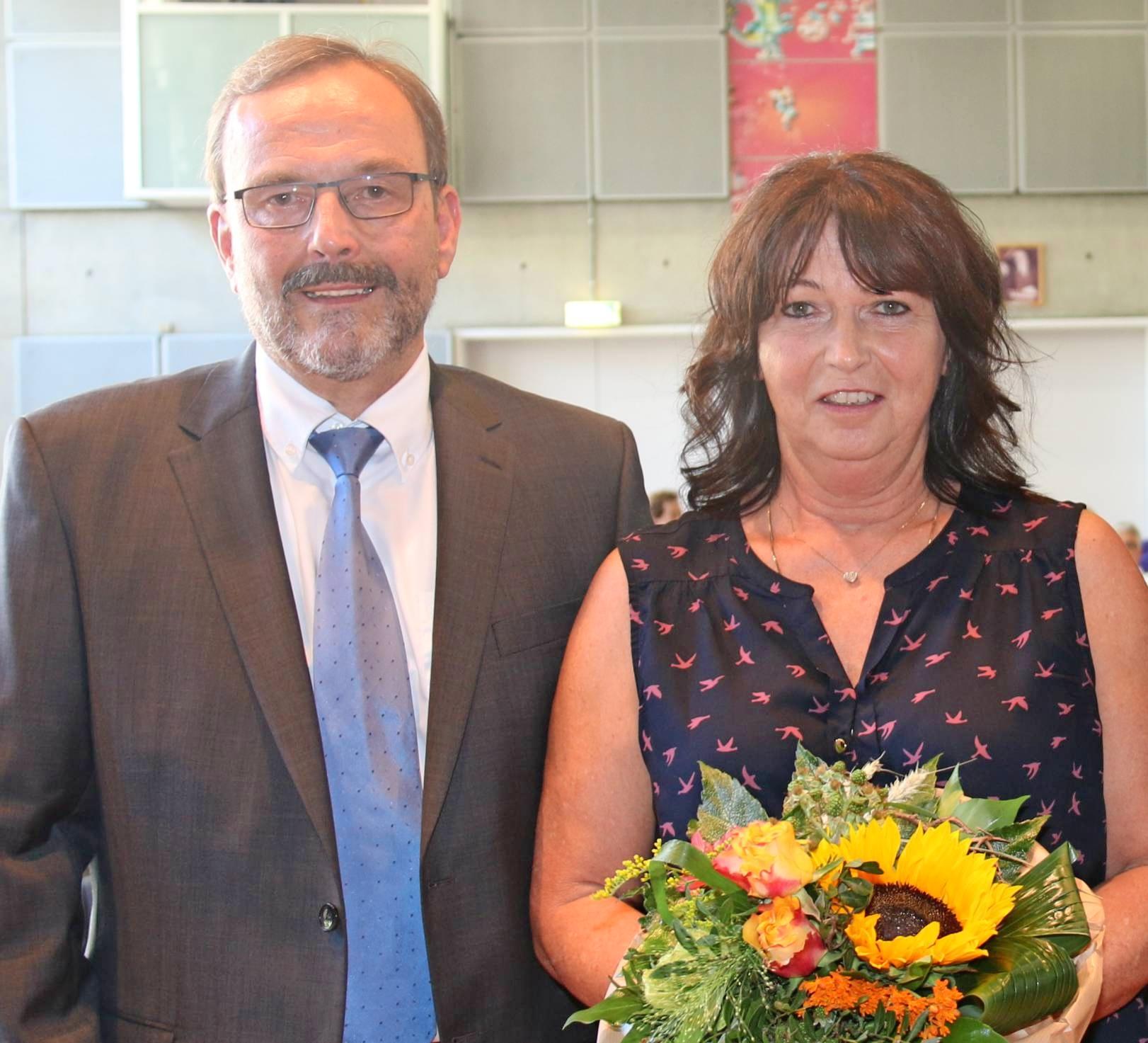 Dahenfelds Ortsvorsteher Johann Habla mit Ehefrau Martina. Foto: snp Dahenfelds Ortsvorsteher Johann Habla mit Ehefrau Martina. Foto: snp