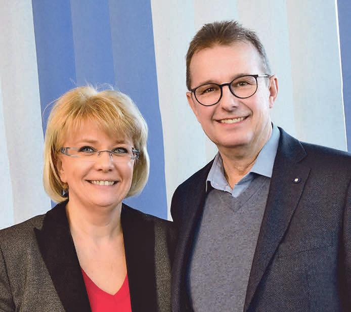 Seit 25 Jahren ist Kerstin Macke-Janek Geschäftsführerin des Autohauses Macke GmbH und Detlef Janek Werkstattleiter. Fotos (2): privat Seit 25 Jahren ist Kerstin Macke-Janek Geschäftsführerin des Autohauses Macke GmbH und Detlef Janek Werkstattleiter. Fotos (2): privat