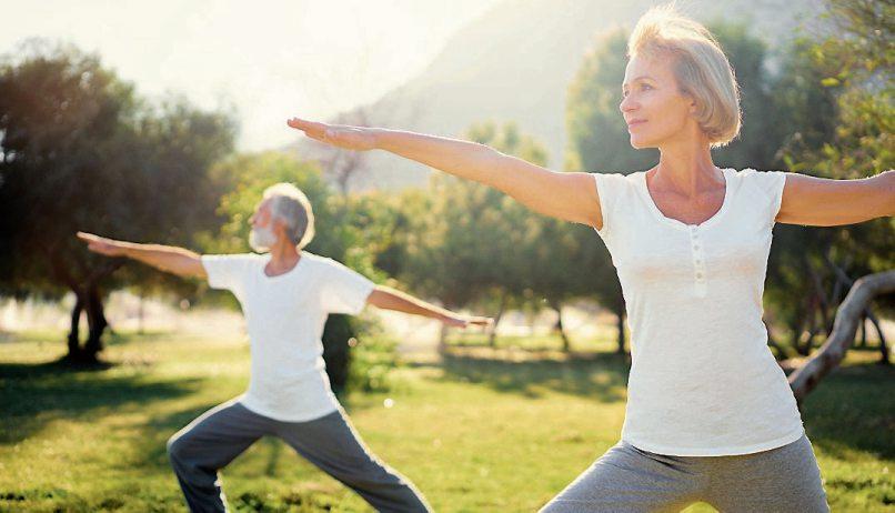 Fließende Bewegungsabläufe wie beim Tai Chi oder Qi Gong sind bei Arthrose besonders empfehlenswert. Bild: djd/CH-Alpha-Forschung/luengo_ua_fotolia