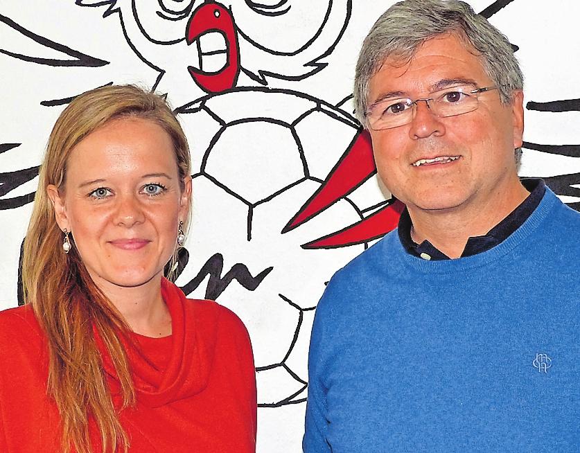 Freuen sich auf das erste Oktoberfest der „Eulen“: Lisa Heßler, Geschäftsführerin der Eulen, und Dieter Mayer, Gesellschafter der Bundesliga Handball GmbH. FOTO: MOHRBACHER Freuen sich auf das erste Oktoberfest der „Eulen“: Lisa Heßler, Geschäftsführerin der Eulen, und Dieter Mayer, Gesellschafter der Bundesliga Handball GmbH. FOTO: MOHRBACHER