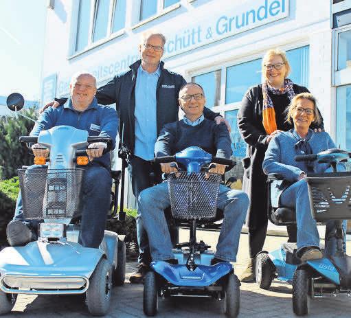 Das Expertenteam von Schütt & Grundei berät während der Mobilitätswoche. Foto: pa Das Expertenteam von Schütt & Grundei berät während der Mobilitätswoche. Foto: pa