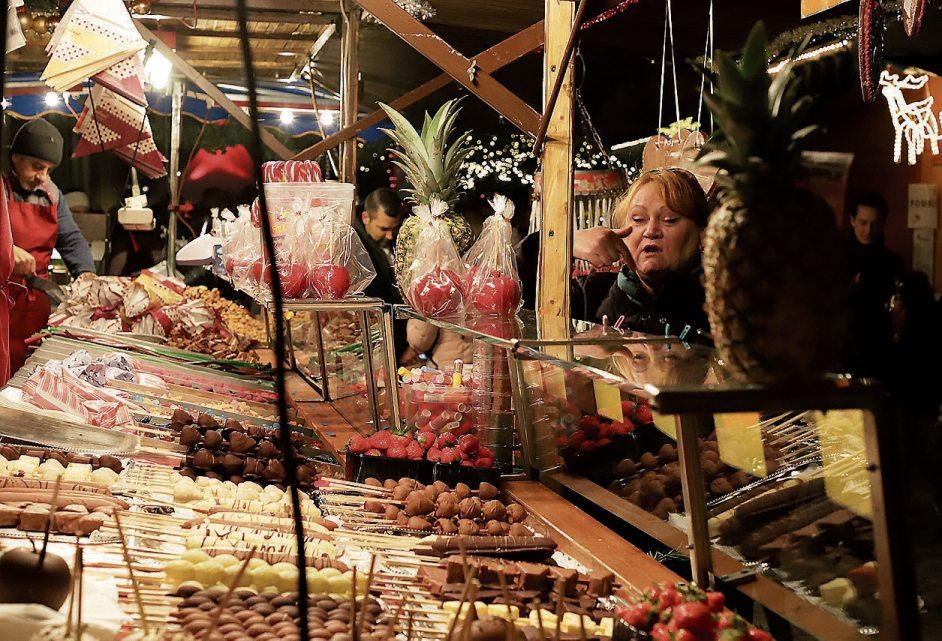 Apfel, Nuss und Mandelkern...Bilder: Karl-Heinz Kuball Apfel, Nuss und Mandelkern...Bilder: Karl-Heinz Kuball