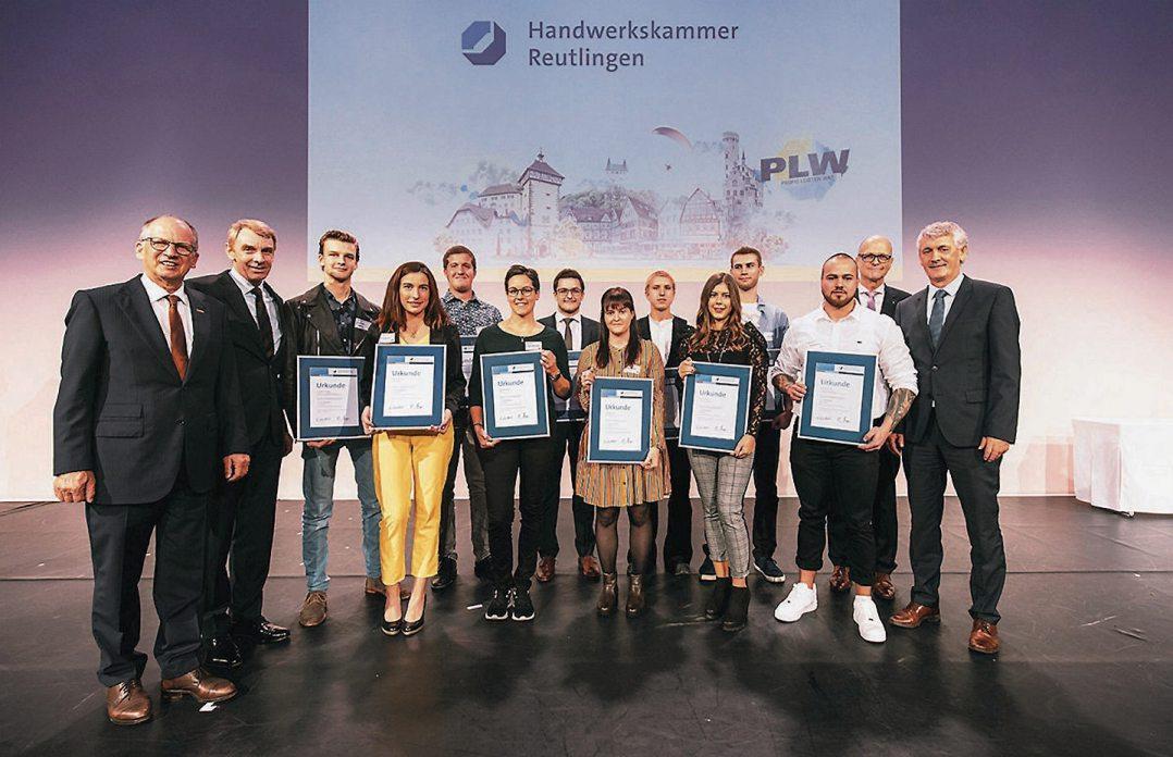 Auf Landesebene haben die Nachwuchskräfte im Bezirk der Handwerkskammer Reutlingen hervorragend abgeschnitten. Heute Abend werden die Bundessiegerinnen und Bundessieger in Rottenburg geehrt. Bild: Felix Risch / Handwerkskammer Freiburg