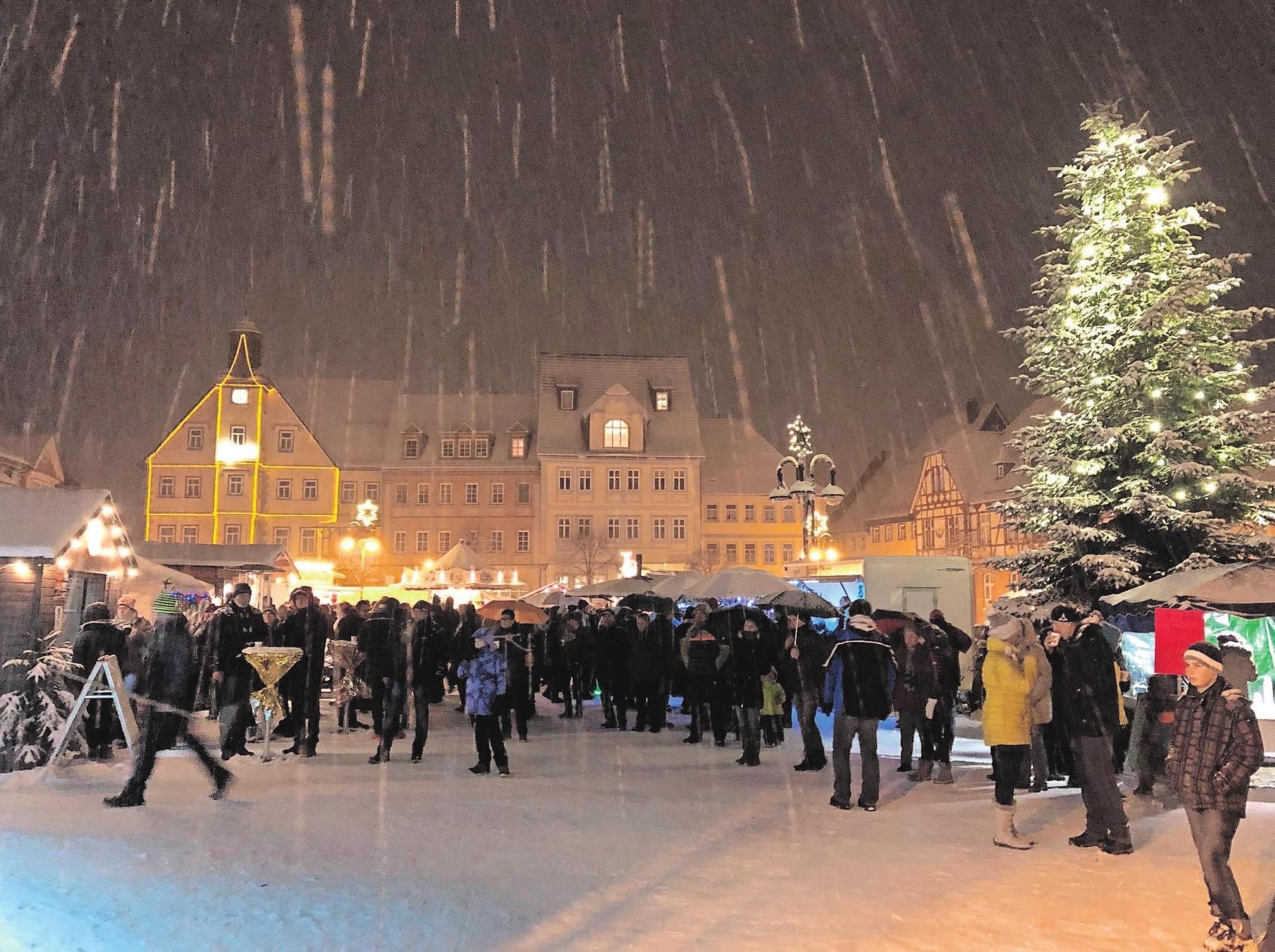 Weihnachtszauber in der Schleusinger Altstadt vom 30. November bis 1. Dezember. Foto: Rüttinger Weihnachtszauber in der Schleusinger Altstadt vom 30. November bis 1. Dezember. Foto: Rüttinger