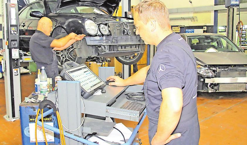 Heute unverzichtbar: digitaler Prüfstand in der Werkstatt des Autohauses Johann Wedig. FOTO: WIP Heute unverzichtbar: digitaler Prüfstand in der Werkstatt des Autohauses Johann Wedig. FOTO: WIP