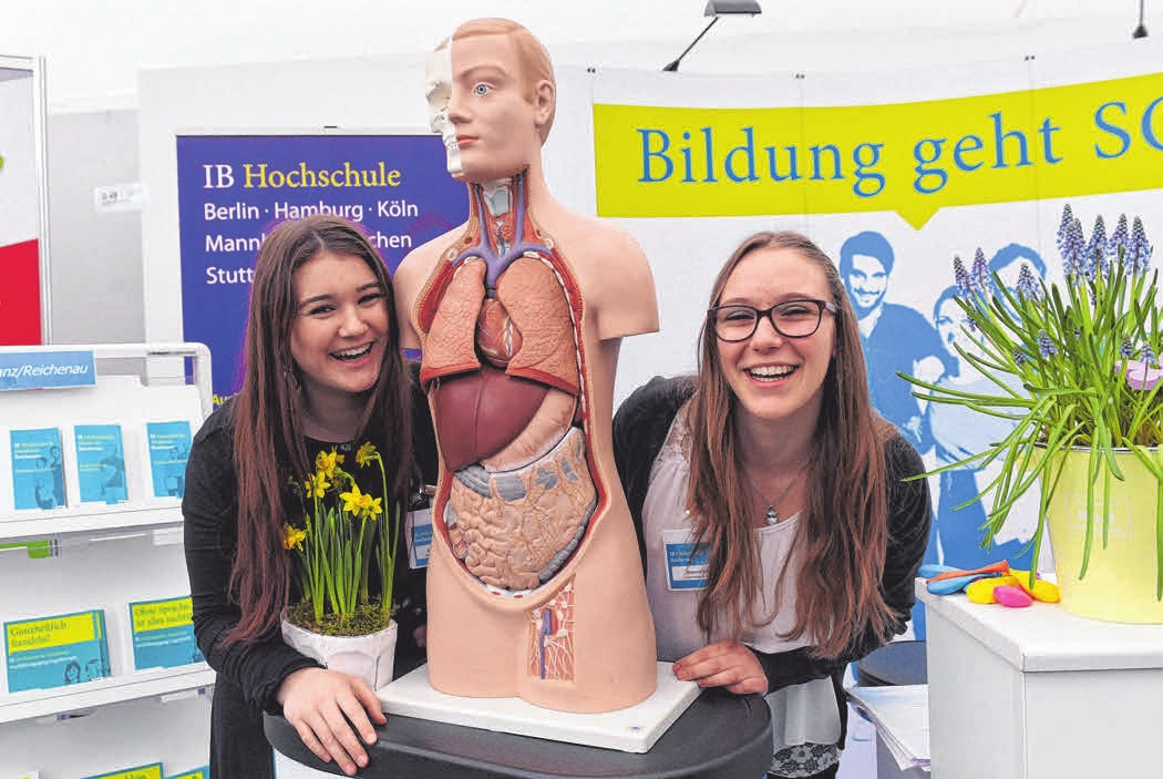 Hochschulen stellen auf der Jobs for Future ihre Bildungsmöglichkeiten vor. FOTO: MESSE Hochschulen stellen auf der Jobs for Future ihre Bildungsmöglichkeiten vor. FOTO: MESSE
