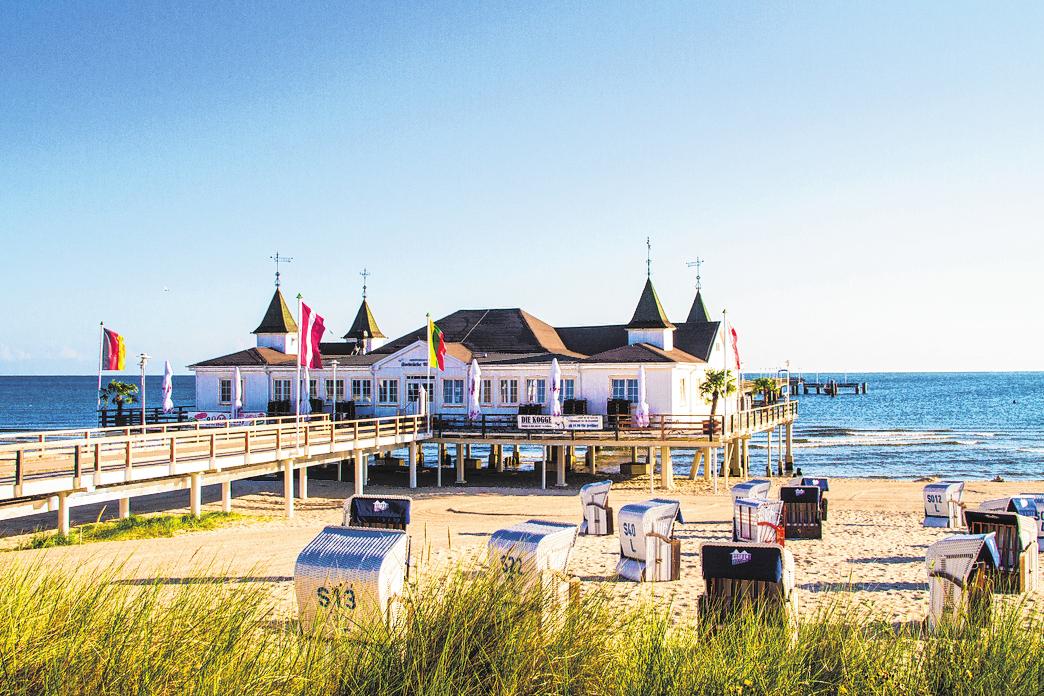 Seebrücke Ahlbeck auf Usedom – der Ort zählt zu den berühmten Kaiserbädern. FOTO: ANDREAS DUMKE/USEDOM TOURISMUS GMBH/MAG Seebrücke Ahlbeck auf Usedom – der Ort zählt zu den berühmten Kaiserbädern. FOTO: ANDREAS DUMKE/USEDOM TOURISMUS GMBH/MAG