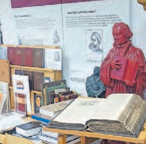 Gesammeltes Wissen: das Bibelmuseum in Neustadt. Foto: Roland Happersberger Gesammeltes Wissen: das Bibelmuseum in Neustadt. Foto: Roland Happersberger