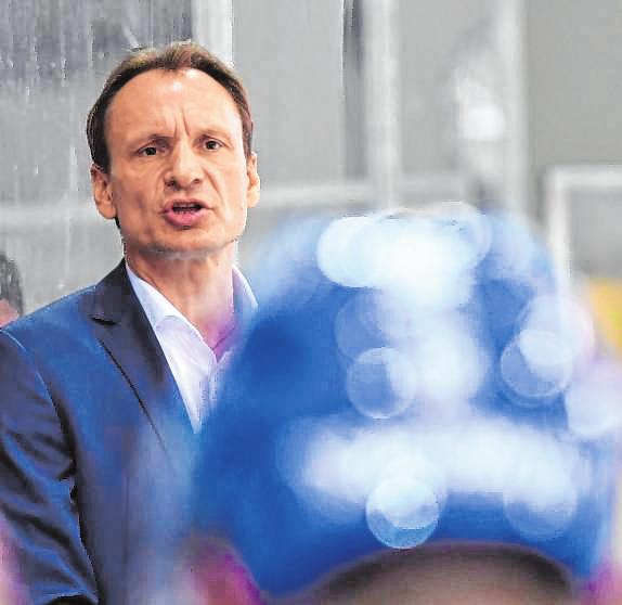 Coach Pavel Gross setzt – nicht nur im Training – immer wieder neue Reize. BILD: PIX Coach Pavel Gross setzt – nicht nur im Training – immer wieder neue Reize. BILD: PIX