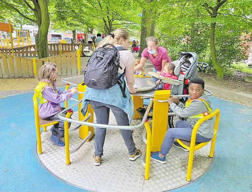 Eine andere Aktion im Juli: Der Elternverein engagiert sich für inklusive Spielplätze in Hamburg