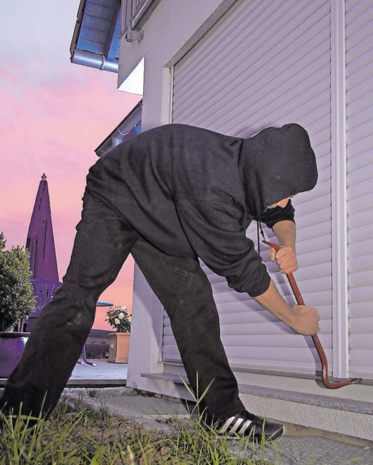 Moderne Rollladenantriebe setzen Aufhebelungsversuchen durch Einbrecher erheblichen Widerstand entgegen. FOTO: DJD/SOMFY Moderne Rollladenantriebe setzen Aufhebelungsversuchen durch Einbrecher erheblichen Widerstand entgegen. FOTO: DJD/SOMFY