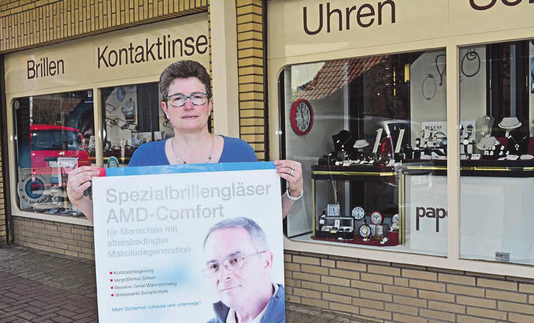 Antje Timpe, Inhaberin von Pape-Optik. Antje Timpe, Inhaberin von Pape-Optik.