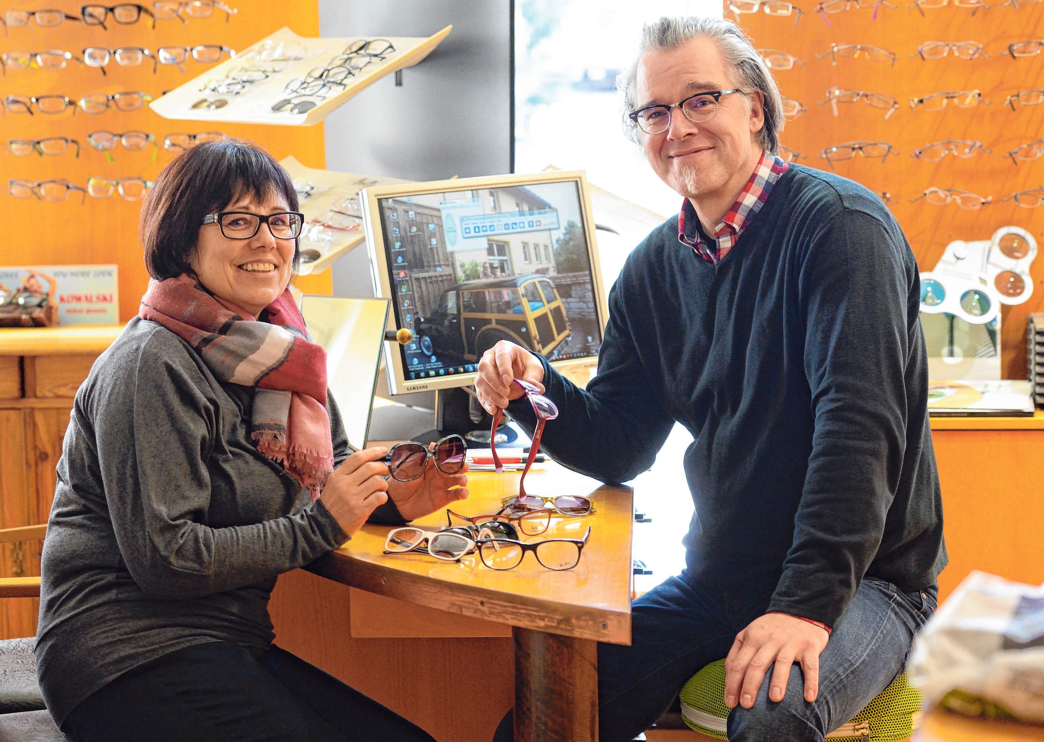 Bei Koschick Augenoptik ist für die Kunden ein Nottelefon eingerichtet. Foto: Archiv/Kliebhan Bei Koschick Augenoptik ist für die Kunden ein Nottelefon eingerichtet. Foto: Archiv/Kliebhan