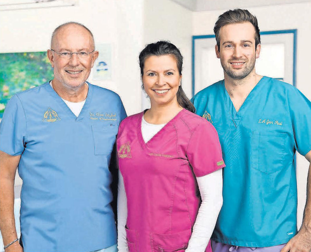 Im Team stark für die Patienten: Dr. Klaus Lotzkat (von links), Zahnärztin Louisa Küppers und Zahnarzt Jan Paul. Im Team stark für die Patienten: Dr. Klaus Lotzkat (von links), Zahnärztin Louisa Küppers und Zahnarzt Jan Paul.
