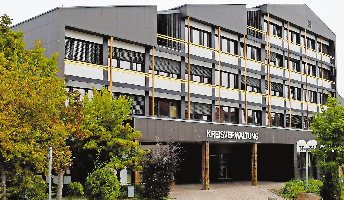 Im Herrengarten und an der Kreisverwaltung in Kirchheimbolanden wird gefeiert. FOTO: SCHIFFERSTEIN Im Herrengarten und an der Kreisverwaltung in Kirchheimbolanden wird gefeiert. FOTO: SCHIFFERSTEIN