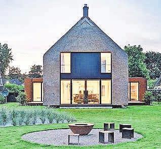 Ferienhaus „ree T haus“ in Prerow war eines der Finalistenobjekte. Foto: Stefan Melchior Ferienhaus „ree T haus“ in Prerow war eines der Finalistenobjekte. Foto: Stefan Melchior