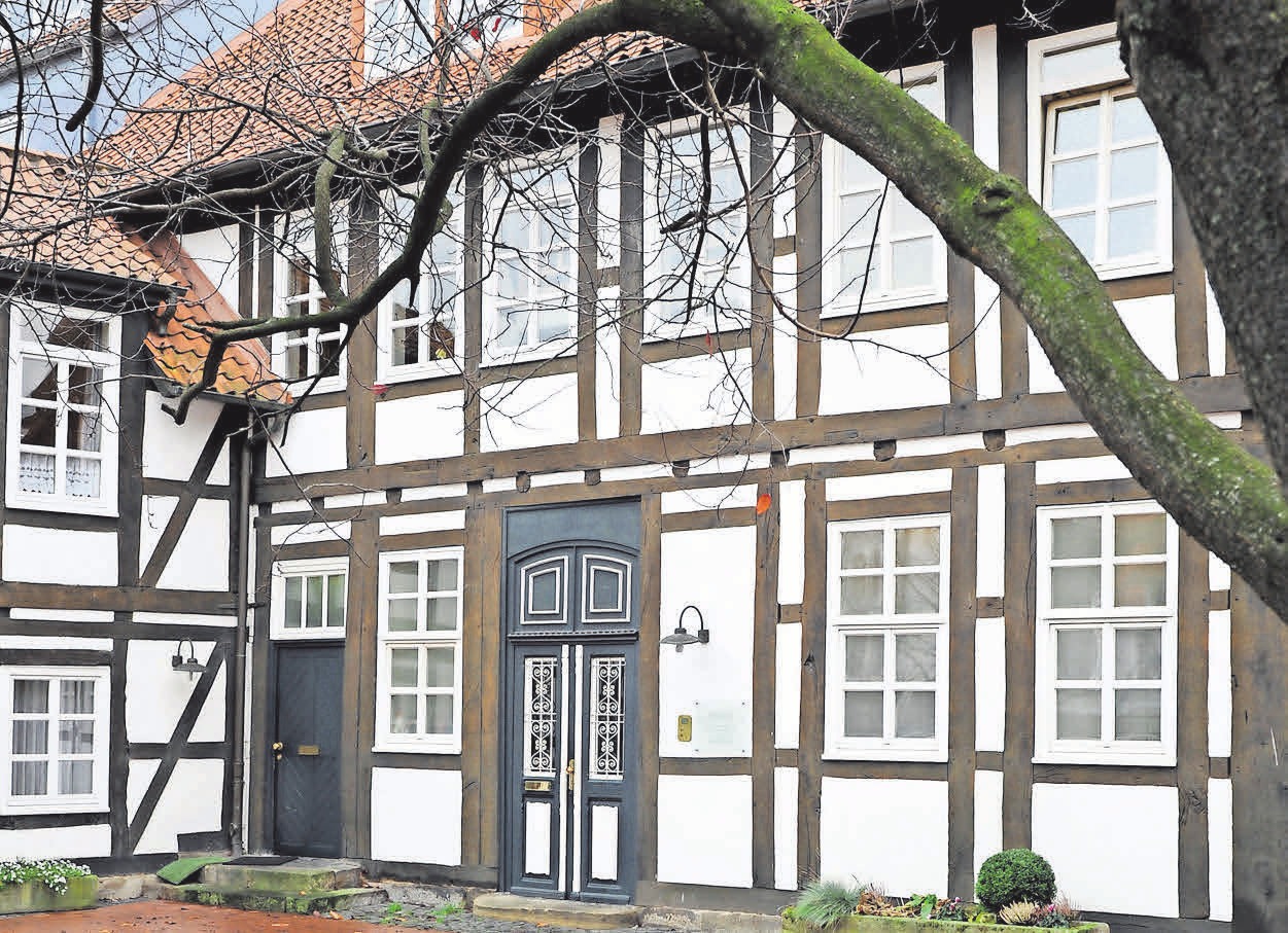 Wunstorfs Steuerberater Bense, Schöniger & Richter, Steuerberater, PartGmbB, stehen für Kompetenz und haben ihren Sitz in Wunstorfs Nordstraße 10. Wunstorfs Steuerberater Bense, Schöniger & Richter, Steuerberater, PartGmbB, stehen für Kompetenz und haben ihren Sitz in Wunstorfs Nordstraße 10.