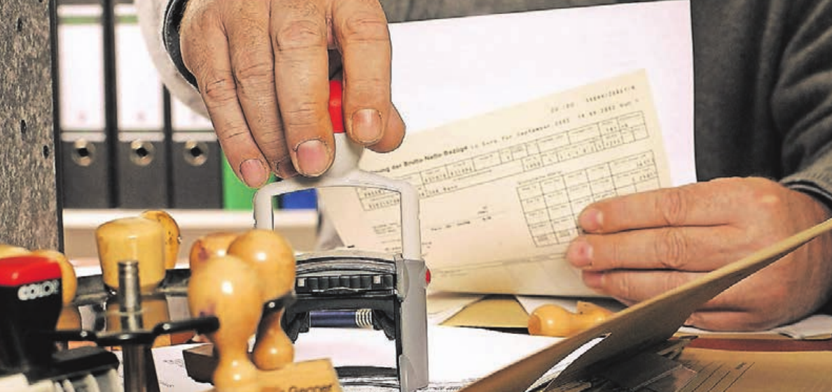 Papier gibt es in NRWs Verwaltungen noch in Hülle und Fülle. Papier gibt es in NRWs Verwaltungen noch in Hülle und Fülle.