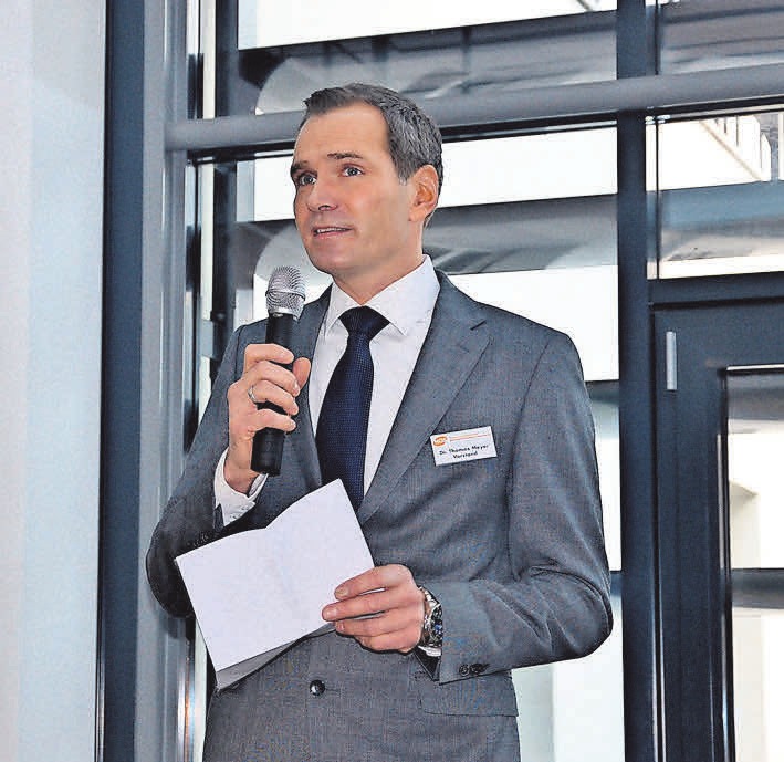 Dr. Thomas Meyer begrüßt die Gäste beim Neujahrsempfang. Dr. Thomas Meyer begrüßt die Gäste beim Neujahrsempfang.