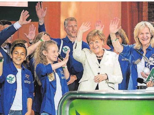 Die Gesamtschule Barmen engagiert sich seit Jahren im Fair-Trade-Bereich. 2016 gewann die Schule den Deutschen Schulpreis. Die Gesamtschule Barmen engagiert sich seit Jahren im Fair-Trade-Bereich. 2016 gewann die Schule den Deutschen Schulpreis.