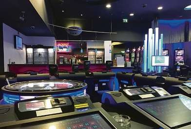 Das Aquamarin Casino Seevetal lockt an 140 Glücksspielautomaten mit der Hoffnung auf den großen Weihnachtsgewinn Foto: Aquamarin Casino Seevetal