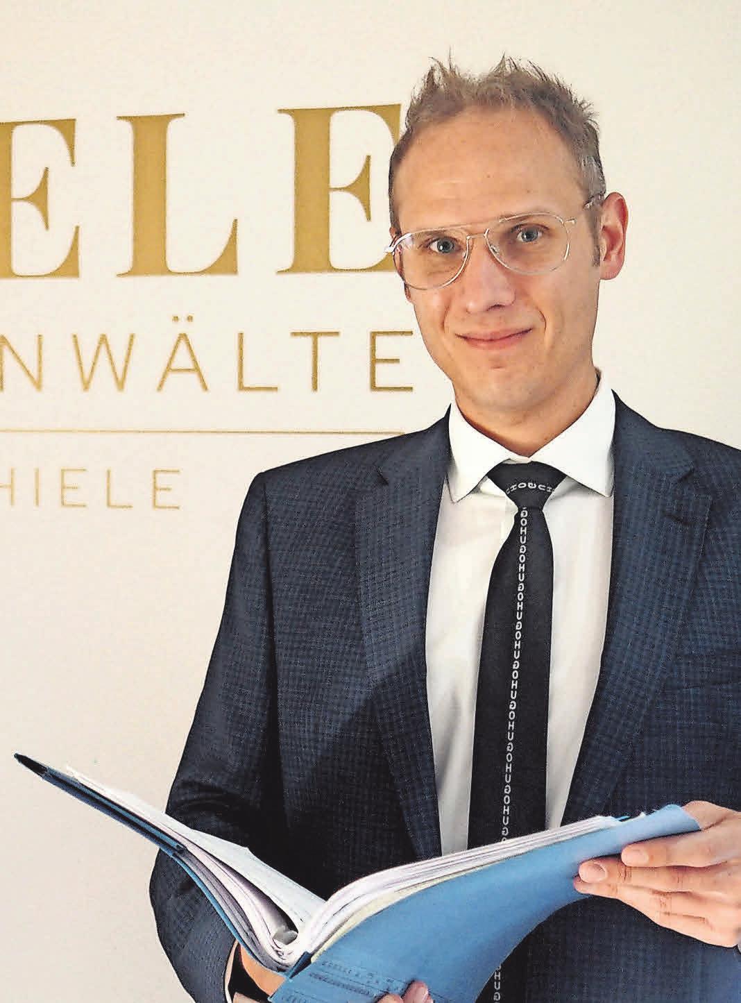 Rechtsanwalt Marc Thiele. Fotos: Beckenbach Rechtsanwalt Marc Thiele. Fotos: Beckenbach
