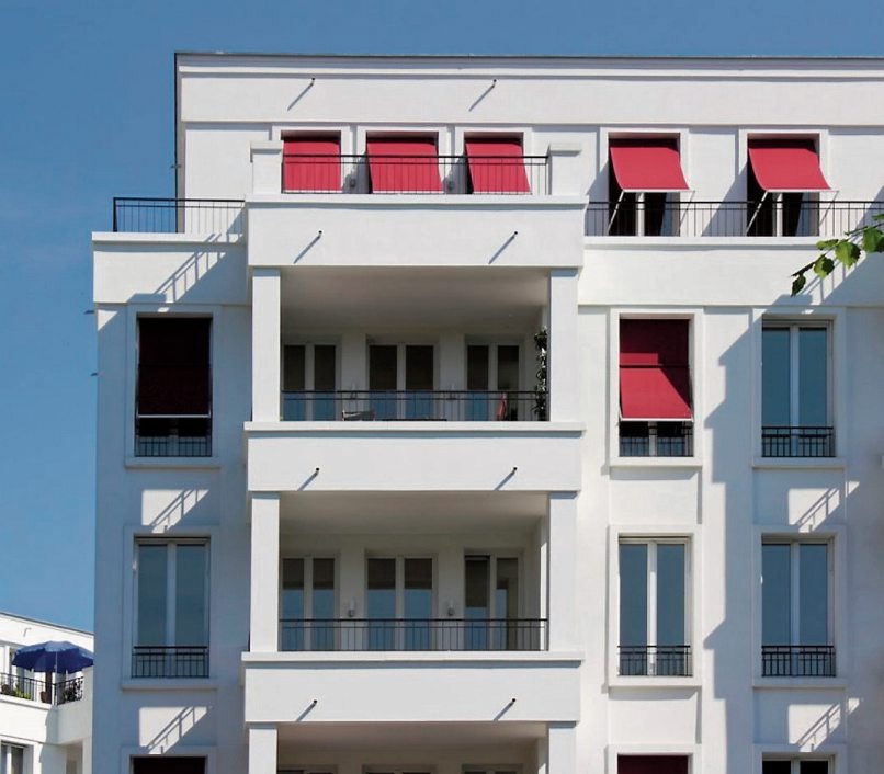 Eine Hausverwaltung für Mietshäuser oder -Wohnungen (auch Mietverwaltung oder Wohnungsverwaltung genannt) beschäftigt sich im Bereich der Immobilienwirtschaft mit der Verwaltung von vermieteten Wohnhäusern (meist Mehrparteienhäuser), Wohnanlagen, Eigentumswohnungen und Gewerbeobjekten. Bild: ©ArTo /Fotolia.com Eine Hausverwaltung für Mietshäuser oder -Wohnungen (auch Mietverwaltung oder Wohnungsverwaltung genannt) beschäftigt sich im Bereich der Immobilienwirtschaft mit der Verwaltung von vermieteten Wohnhäusern (meist Mehrparteienhäuser), Wohnanlagen, Eigentumswohnungen und Gewerbeobjekten. Bild: ©ArTo /Fotolia.com