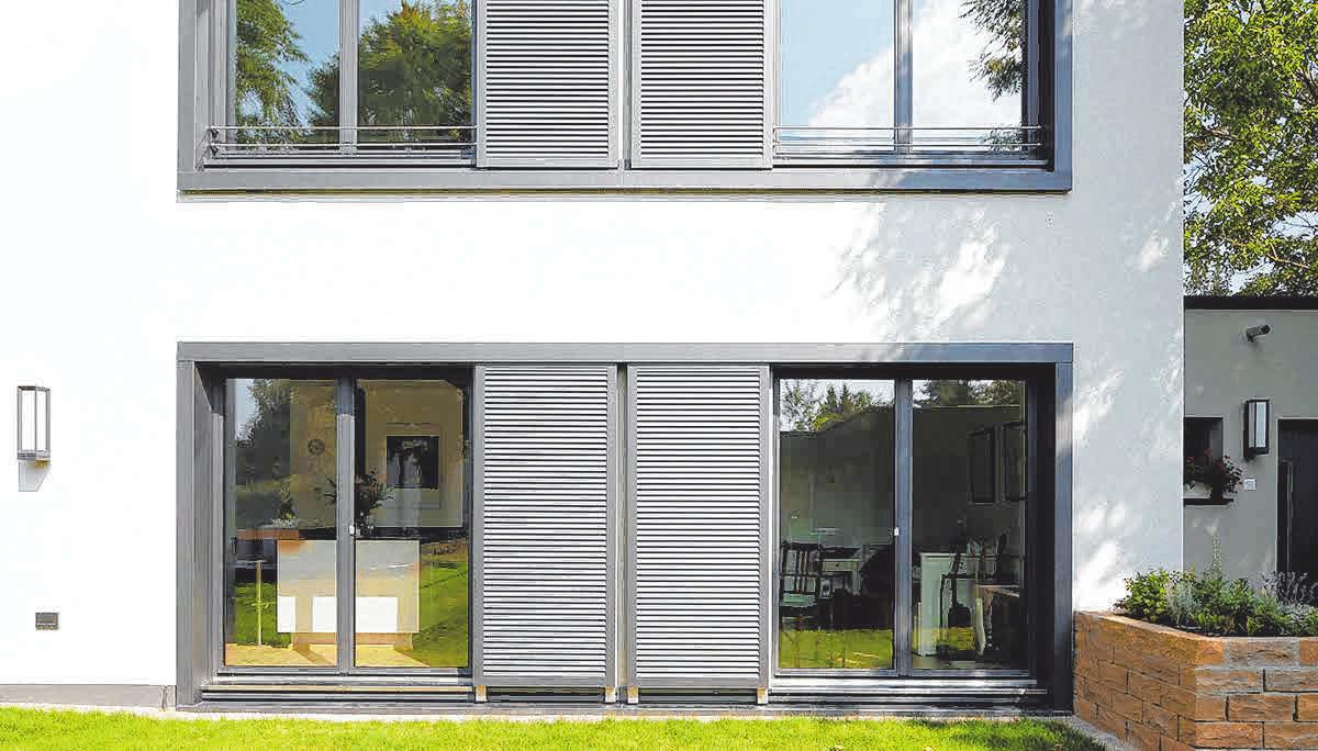 Bodenhohe Fenster - auch 2019 im Trend. FOTOS: PR Bodenhohe Fenster - auch 2019 im Trend. FOTOS: PR