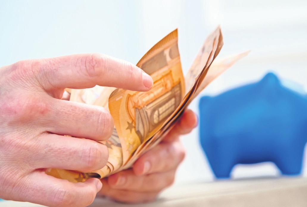 Vermögenswirksame Leistungen können Arbeitnehmer über ihren Chef abschließen. Er hilft, Ersparnisse aufzubauen. Doch wer Elterngeld bekommen möchte, sollte die Konditionen genauer studieren. FOTO: CHRISTIN KLOSE/DPA-TMN Vermögenswirksame Leistungen können Arbeitnehmer über ihren Chef abschließen. Er hilft, Ersparnisse aufzubauen. Doch wer Elterngeld bekommen möchte, sollte die Konditionen genauer studieren. FOTO: CHRISTIN KLOSE/DPA-TMN
