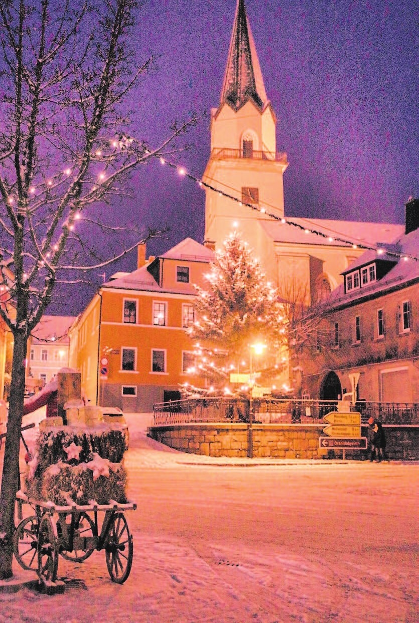 Um 15 Uhr beginnt in der Kirchenlamitzer Michaeliskirche das Adventskonzert. Foto: W.F. Um 15 Uhr beginnt in der Kirchenlamitzer Michaeliskirche das Adventskonzert. Foto: W.F.