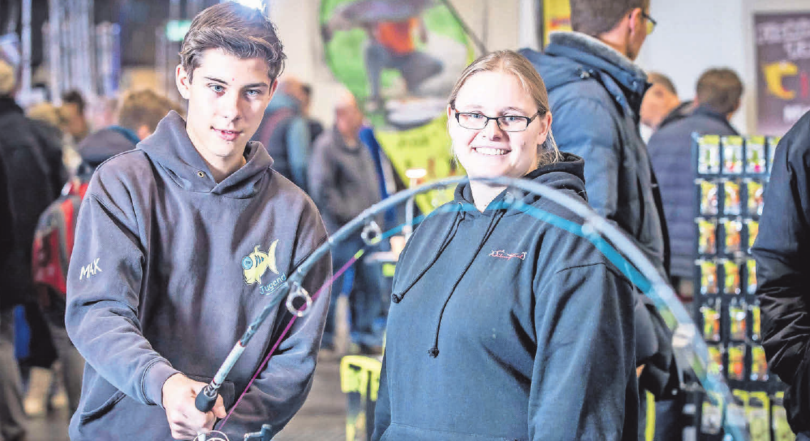 Angler und Sportfischer finden auf der ANGELMESSE Hannover, die im Rahmen der Pferd & Jagd stattfindet, unter anderem Ruten, Köder, Angelmesser, Schnüre, Bekleidung und eine große Auswahl an weiterem Zubehör. Angler und Sportfischer finden auf der ANGELMESSE Hannover, die im Rahmen der Pferd & Jagd stattfindet, unter anderem Ruten, Köder, Angelmesser, Schnüre, Bekleidung und eine große Auswahl an weiterem Zubehör.