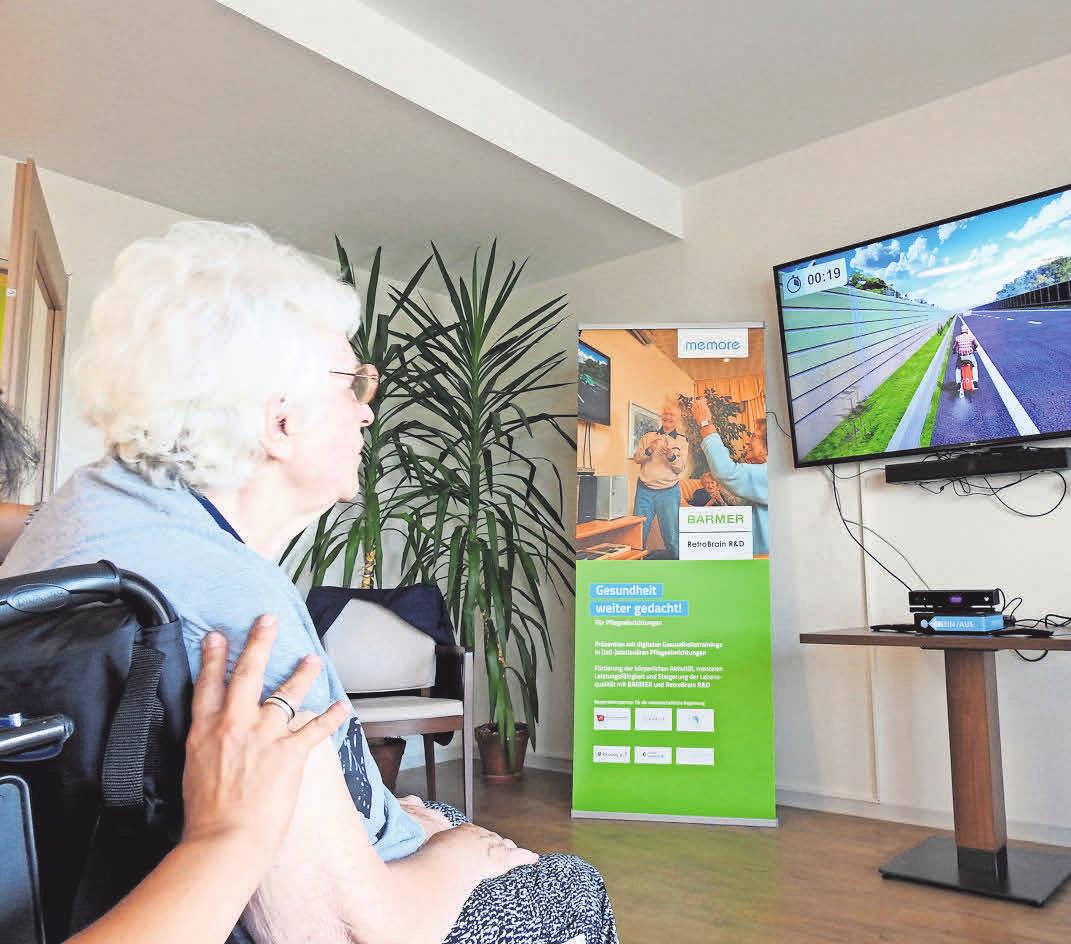 Mit Spielen der Memore-Box sollen Ressourcen bei Pflegebedürftigen gestärkt werden. FOTO: RAINER SCHÜLER Mit Spielen der Memore-Box sollen Ressourcen bei Pflegebedürftigen gestärkt werden. FOTO: RAINER SCHÜLER