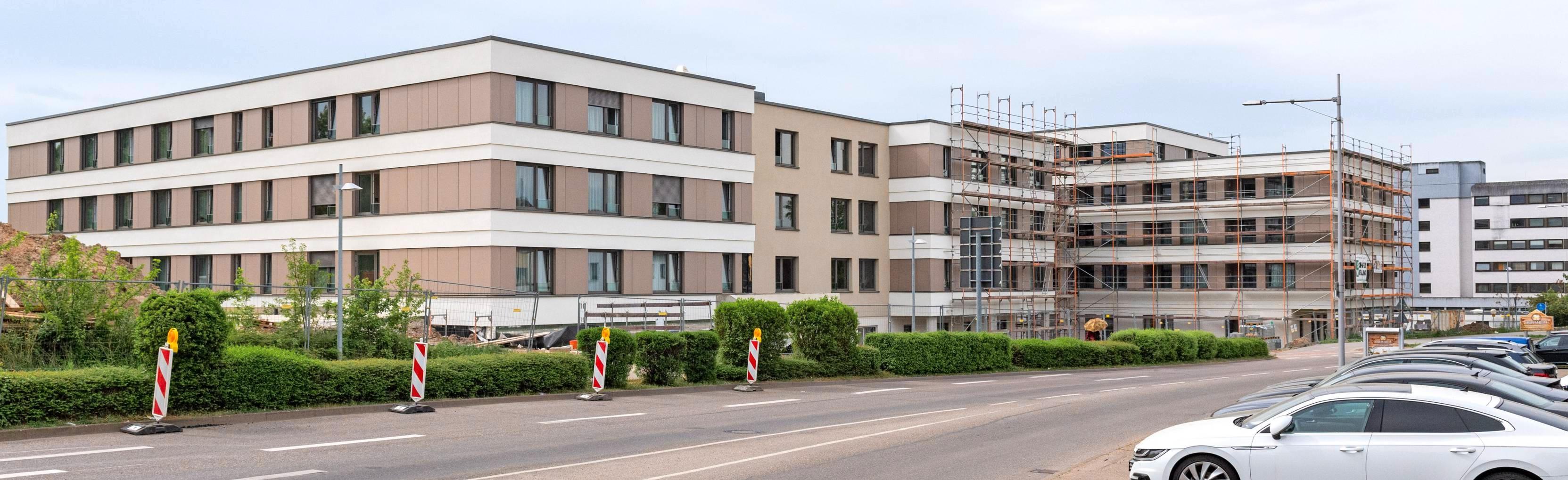 Schon seit Jahren legt die Stadt bei Neubauten – hier das Seniorenheim St. Vinzenz –Wert auf eine klimaschonende Umsetzung. Foto: Archiv/Berger Schon seit Jahren legt die Stadt bei Neubauten – hier das Seniorenheim St. Vinzenz –Wert auf eine klimaschonende Umsetzung. Foto: Archiv/Berger