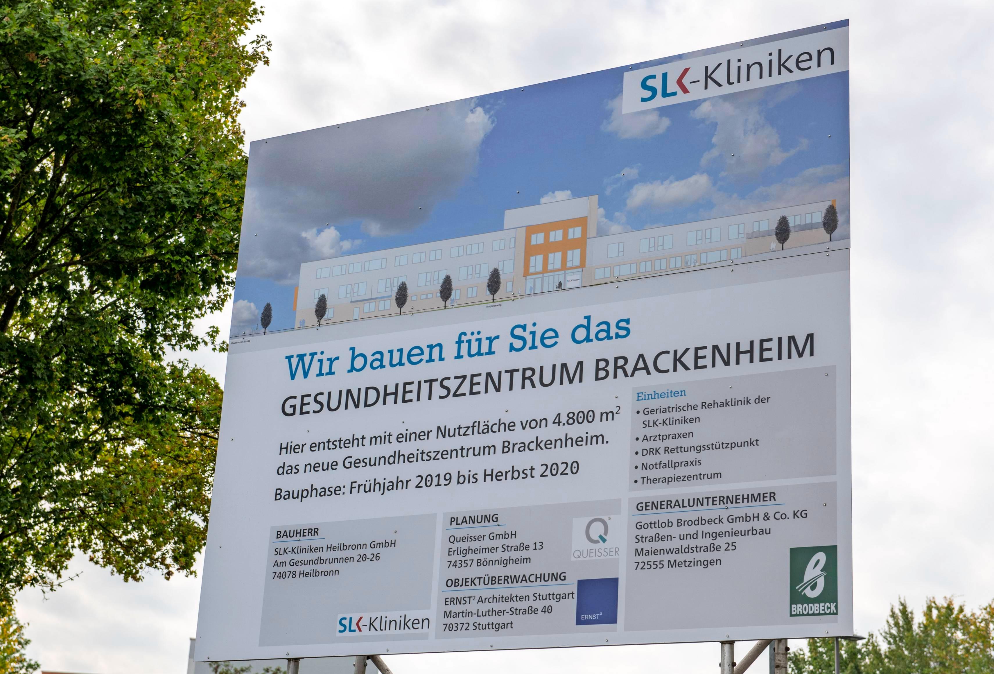 Die Hinweistafel an der Maullbronner Straße Ecke Wendelstraße informierte während der Bauphase über das Projekt. Die Hinweistafel an der Maullbronner Straße Ecke Wendelstraße informierte während der Bauphase über das Projekt.