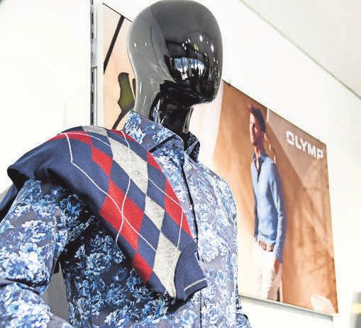 Die aktuellen Herbst- und Wintertrends gibt es bei Mai Mode für Männer. Die aktuellen Herbst- und Wintertrends gibt es bei Mai Mode für Männer.
