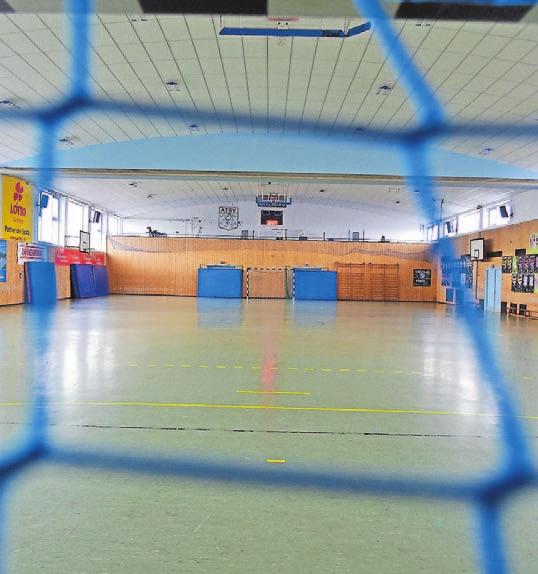 Die neuen Sportanlagen des ATSV Saarbrücken. Die Halle hat eine neue Decke erhalten. Foto: BeckerBredel Die neuen Sportanlagen des ATSV Saarbrücken. Die Halle hat eine neue Decke erhalten. Foto: BeckerBredel