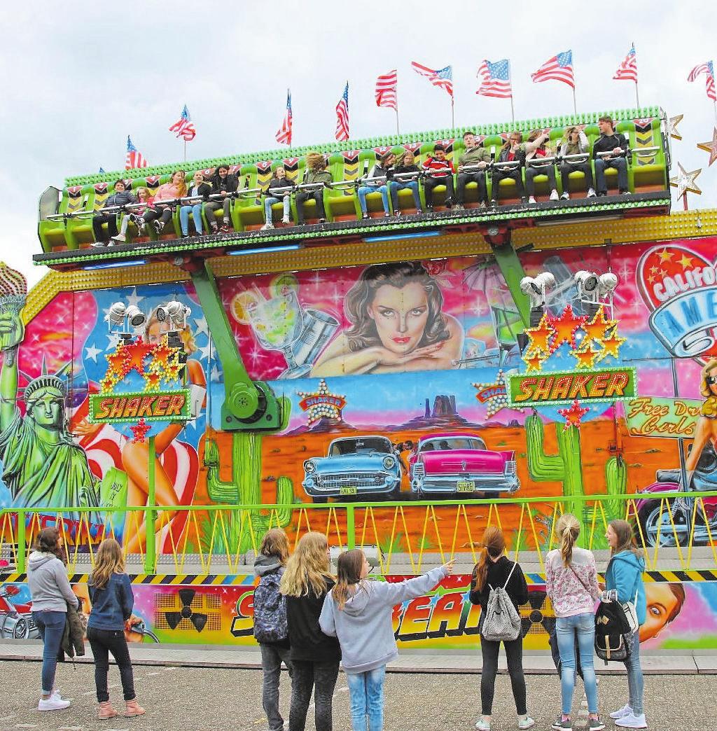 Zur Eröffnung der Kirmes stehen am Freitagnachmittag Freifahrten auf dem Programm der Schausteller. Foto: Maximilian Stascheit Zur Eröffnung der Kirmes stehen am Freitagnachmittag Freifahrten auf dem Programm der Schausteller. Foto: Maximilian Stascheit