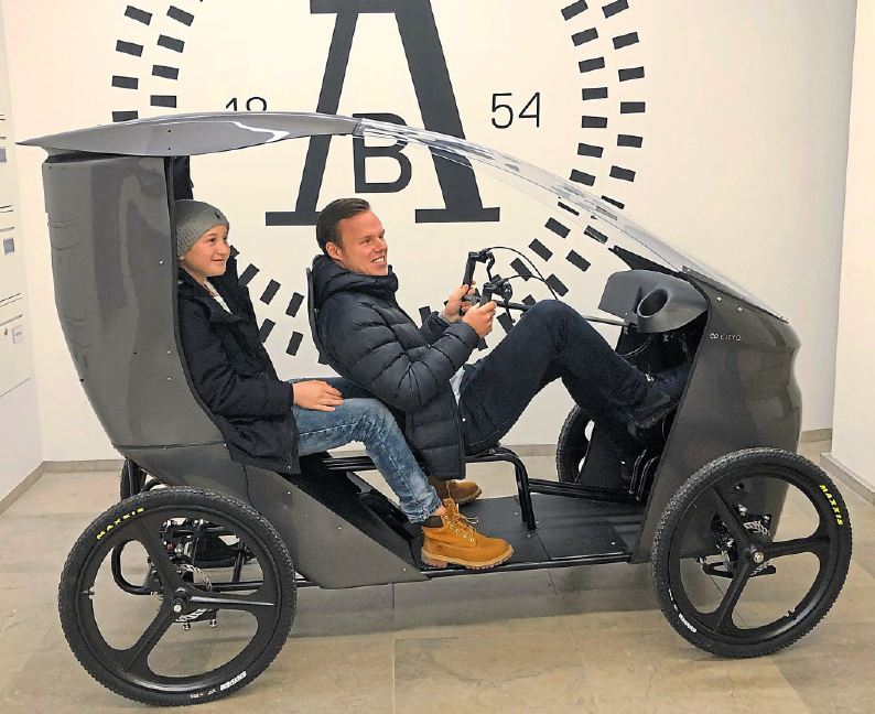Das E-Bike wird dem Auto zunehmend ähnlicher. CityQ heißt ein Velomobil aus Norwegen. Foto: CityQ Das E-Bike wird dem Auto zunehmend ähnlicher. CityQ heißt ein Velomobil aus Norwegen. Foto: CityQ