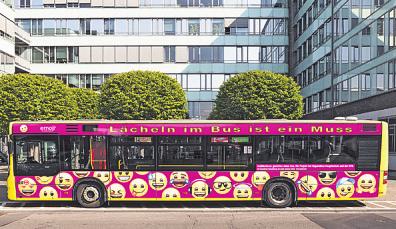 Im Rahmen des Wettbewerbs „Schülerinnen gestalten einen Bus“ wurden zahlreiche kreative und originelle Vorschläge eingereicht – Die KVB wird das beste Konzept umsetzen lassen Image 2 Im Rahmen des Wettbewerbs „Schülerinnen gestalten einen Bus“ wurden zahlreiche kreative und originelle Vorschläge eingereicht – Die KVB wird das beste Konzept umsetzen lassen Image 2