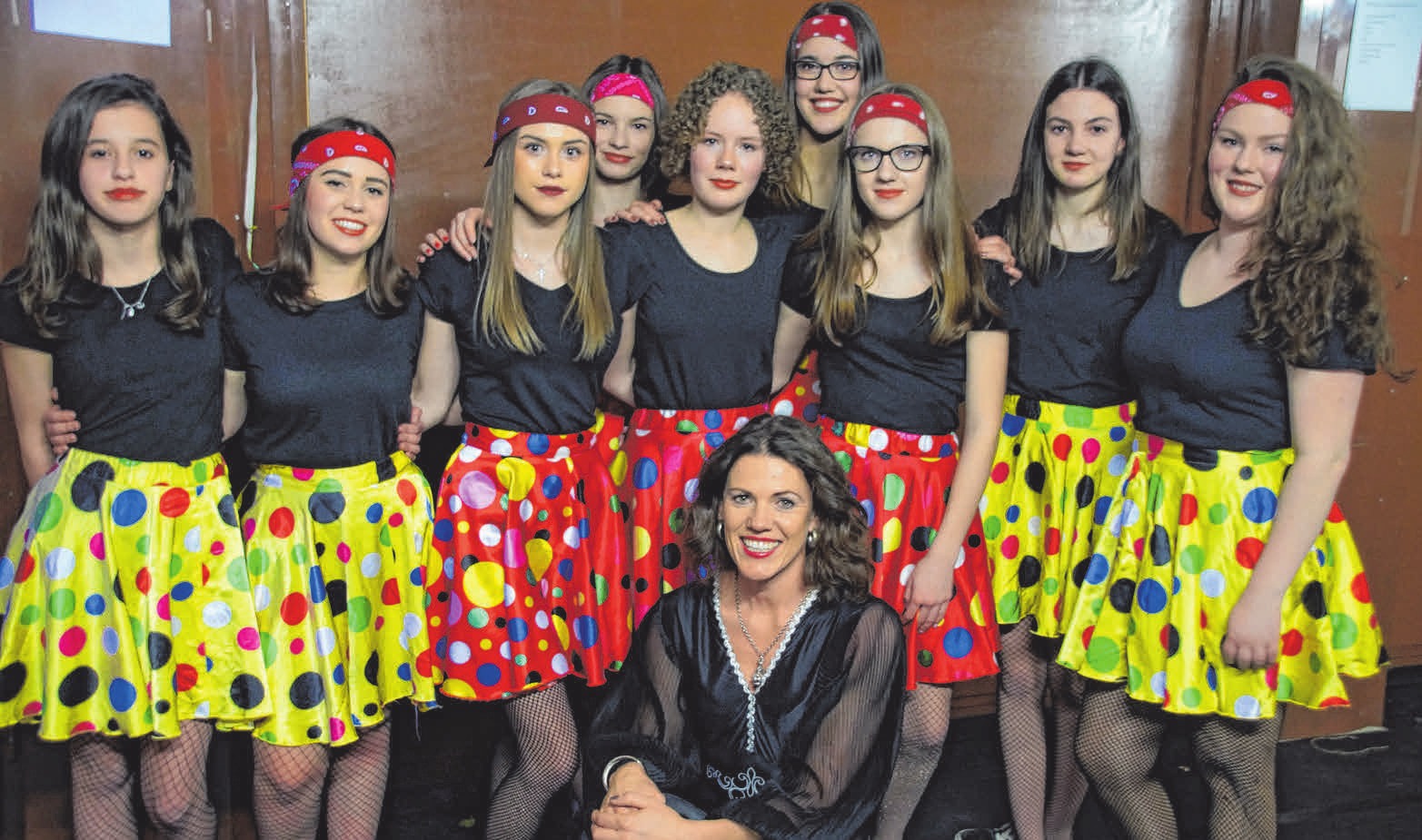 Traditionell bildet das Zunftballett mit ihrer Leiterin Hedwig Kugler jedes Jahr den Schluß beim Zunftball. FOTOS:WOLFGANG LUTZ Traditionell bildet das Zunftballett mit ihrer Leiterin Hedwig Kugler jedes Jahr den Schluß beim Zunftball. FOTOS:WOLFGANG LUTZ